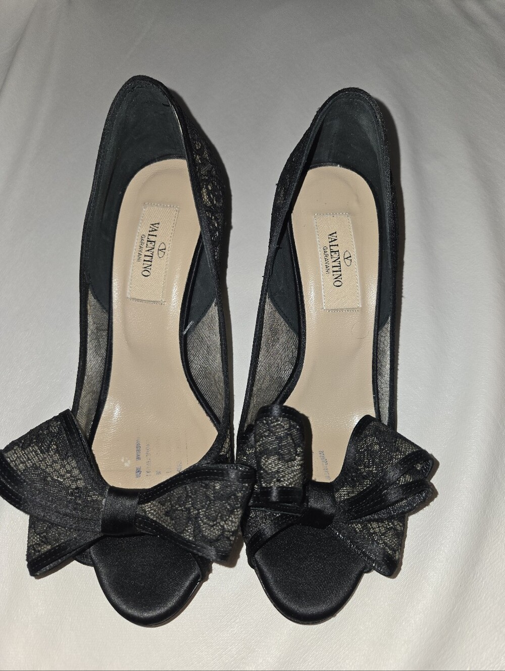 Valentino Garavani Black Lace Couture Peeptoe Bow Heels 35.5/ US 5 Women's